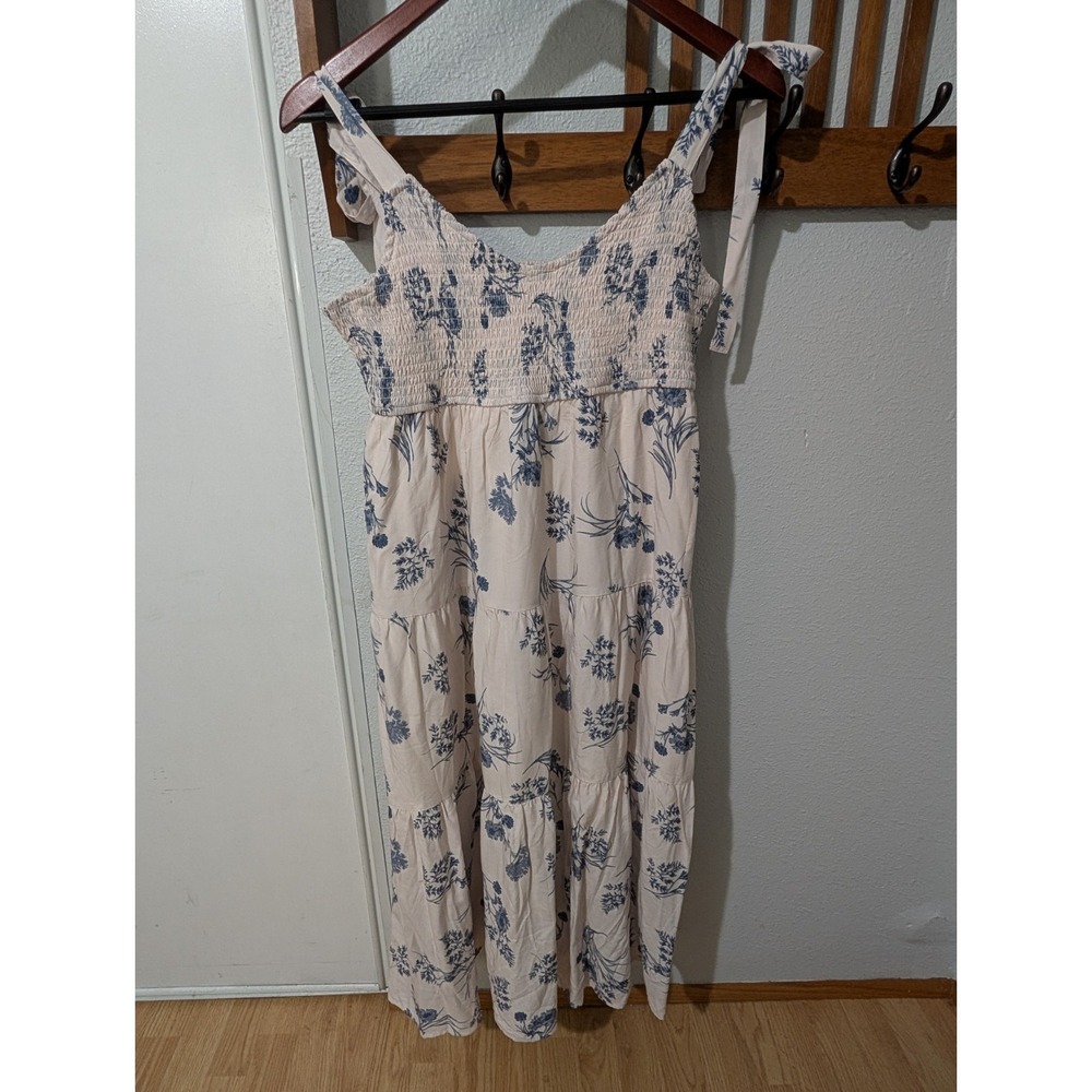 CUPSHE Womens Floral Tie Strap Smocked Maxi Dress Cream Blue Cottagecore Sz L